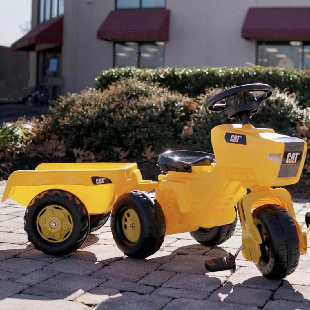 Cat® Ride-On 3-vägstraktor